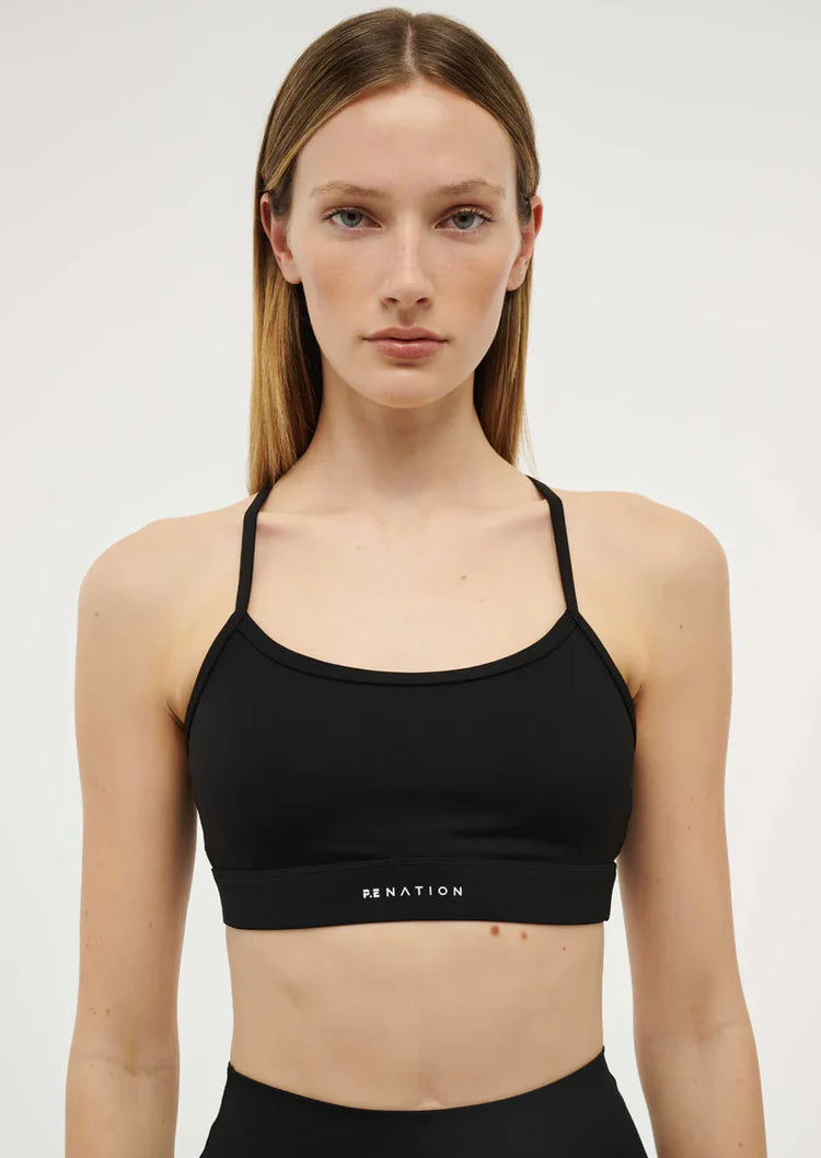 Signature sports bra in black