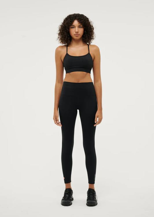 Recharge legging in black